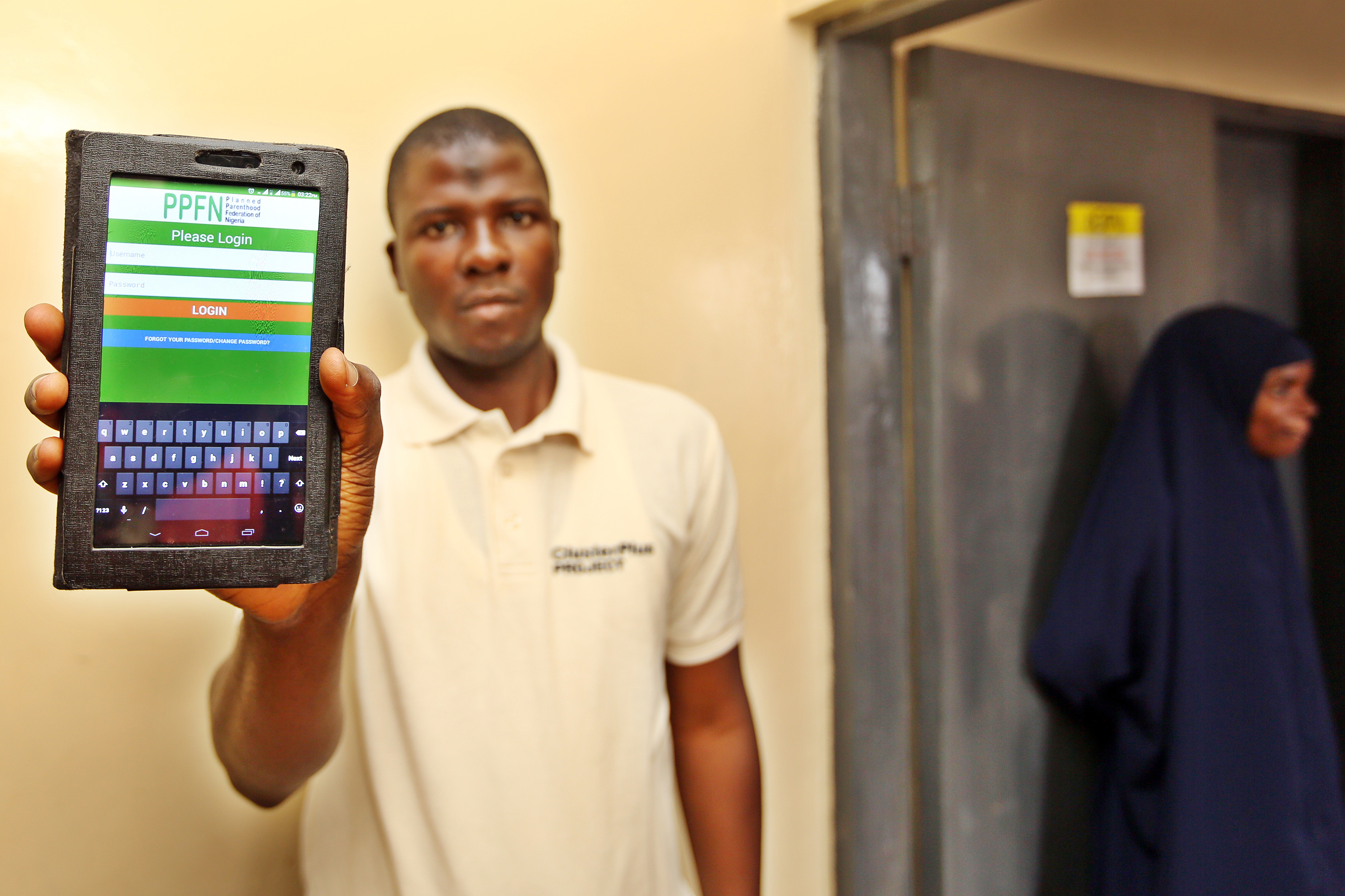 Using mobile apps to assess stock levels