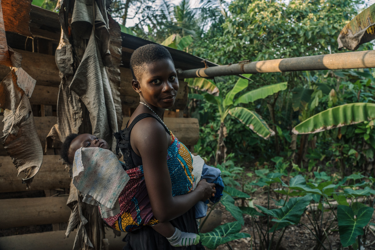 Gifty Anning Agyei, teenage mother, 17 with her son Ebenezer Mimako, 1