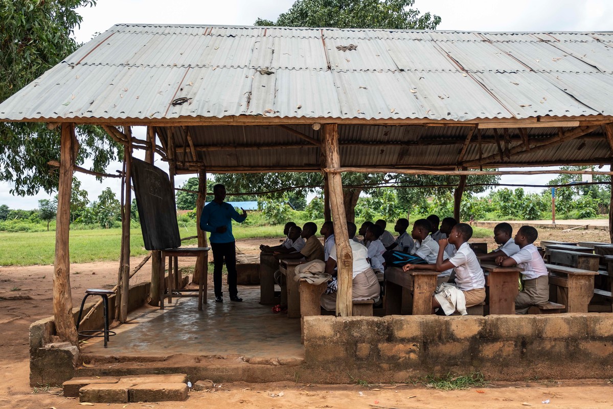 students about CSE in Tohoun, Togo.
