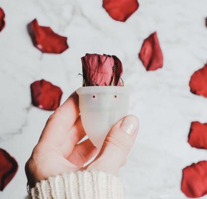 Mooncup with rose petals