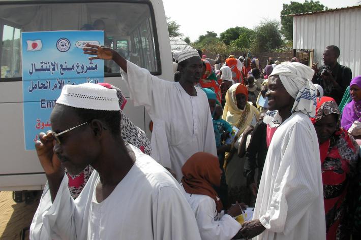 The internally displaced people in the camp see themselves as ‘living a life worse than death’. They are grateful for the mobile clinic that visits twice weekly, but also recognise that emergencies, such as pregnancy complications do not wait. Furthermore, flooded Waadis in the rainy season – when mobile clinics are cut-off - can sometimes make the difference between life and death. From this lived reality, the leaders have come to see what would help deal with the challenges/vulnerabilities they face.