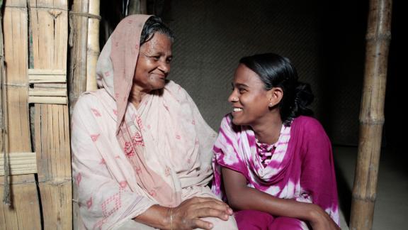 woman and girl in Bangladesh