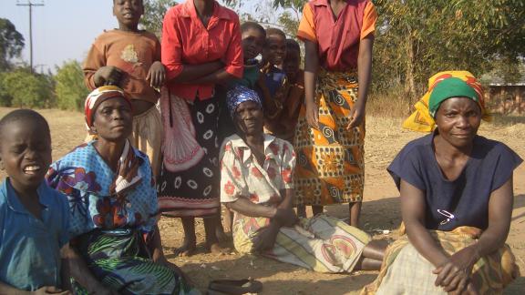 women in Malawi, 2005 -  credits: IPPF/Yuri Nakamura