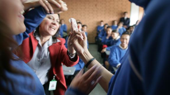 Classroom condom demonstration IPPF Colombia